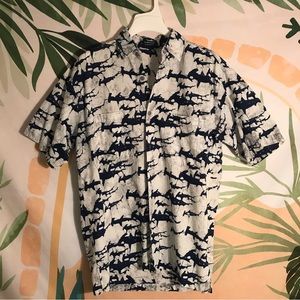 Hammerhead Shark Patterned/Hawaiian Button Down Shirt | Size Large